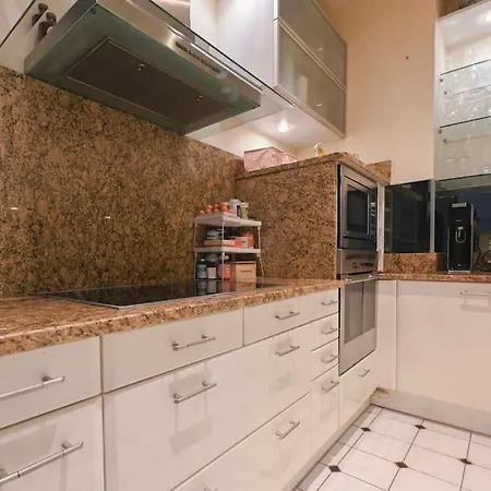 Apartamento Spacious In *