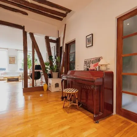 Spacious In Appartement Parijs